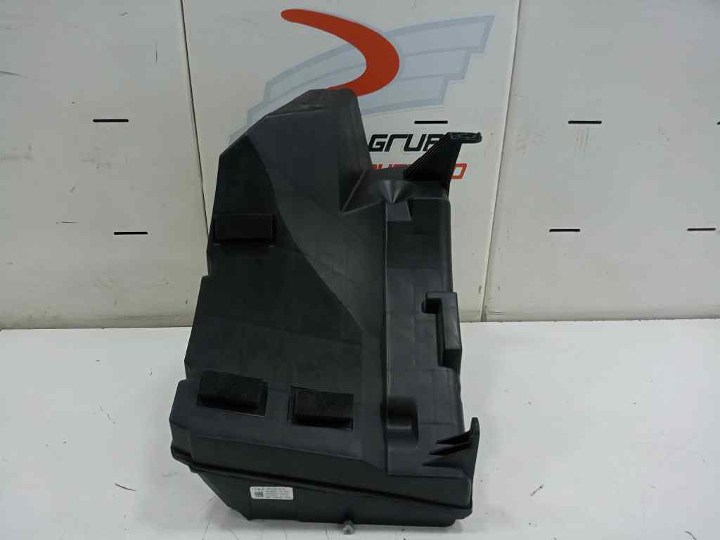 CAJA SUBWOOFER TESLA MODEL 3 BEV LONG RANGE AWD