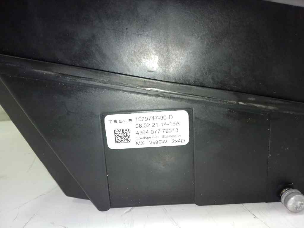 CAJA SUBWOOFER TESLA MODEL 3 BEV LONG RANGE AWD