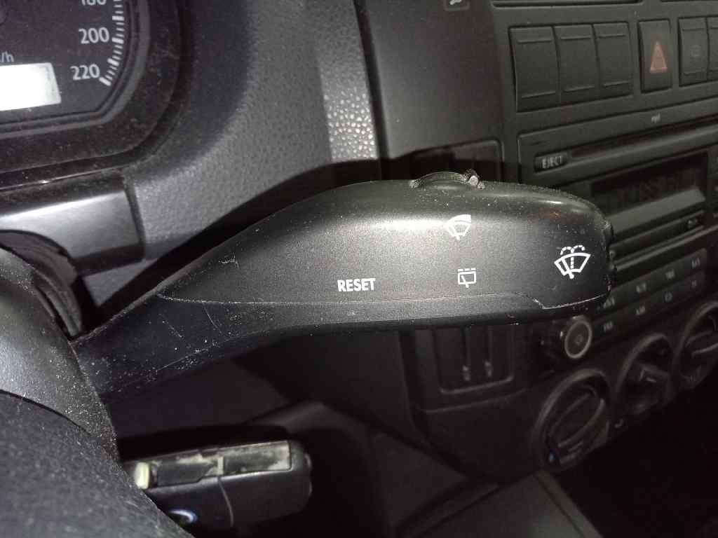 VOLKSWAGEN POLO (9N3) Advance   |   04.05 - 12.06