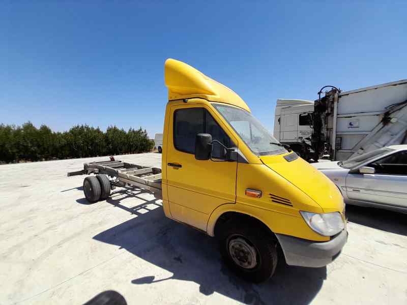 MERCEDES SPRINTER 02.00 -> CAJA CERRADA 413  CDI   (904.662)   |   03.99 - 12.02 foto 7