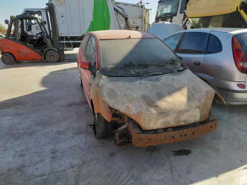 FORD FOCUS BERLINA (CAP) Titanium   |   08.04 - 12.06 foto 5