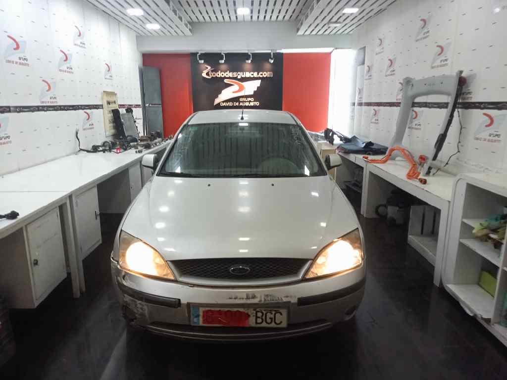 FORD MONDEO BERLINA (GE) Ambiente   |   08.02 - 12.03