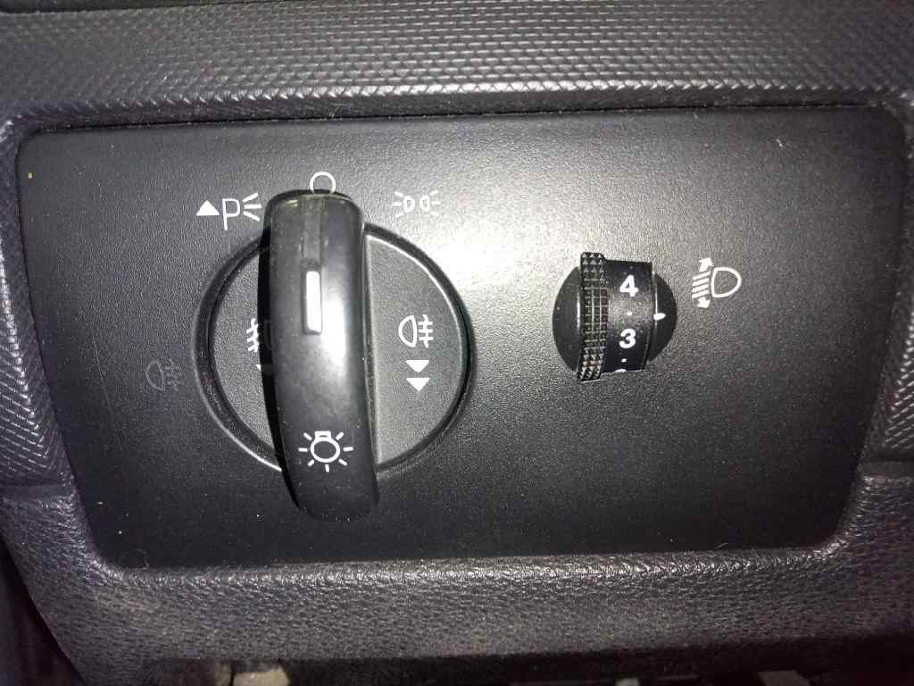 FORD MONDEO BERLINA (GE) Ambiente   |   08.02 - 12.03