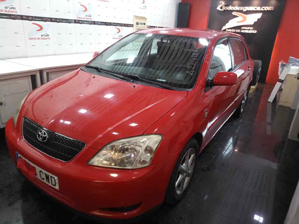 TOYOTA COROLLA (E12) 1.6 Linea Luna Berlina   |   05.03 - 12.07 foto 2