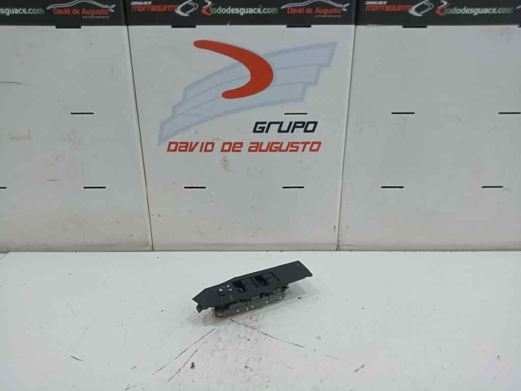 MANDO ELEVALUNAS DELANTERO IZQUIERDO TOYOTA AURIS Hybrid Active   |   09.12 - 12.19