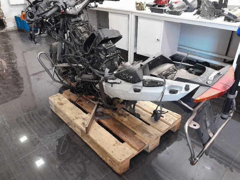 BMW R 1200 GS/R/HP2 R 1200 R   |   08.06 - 12.11 foto 4
