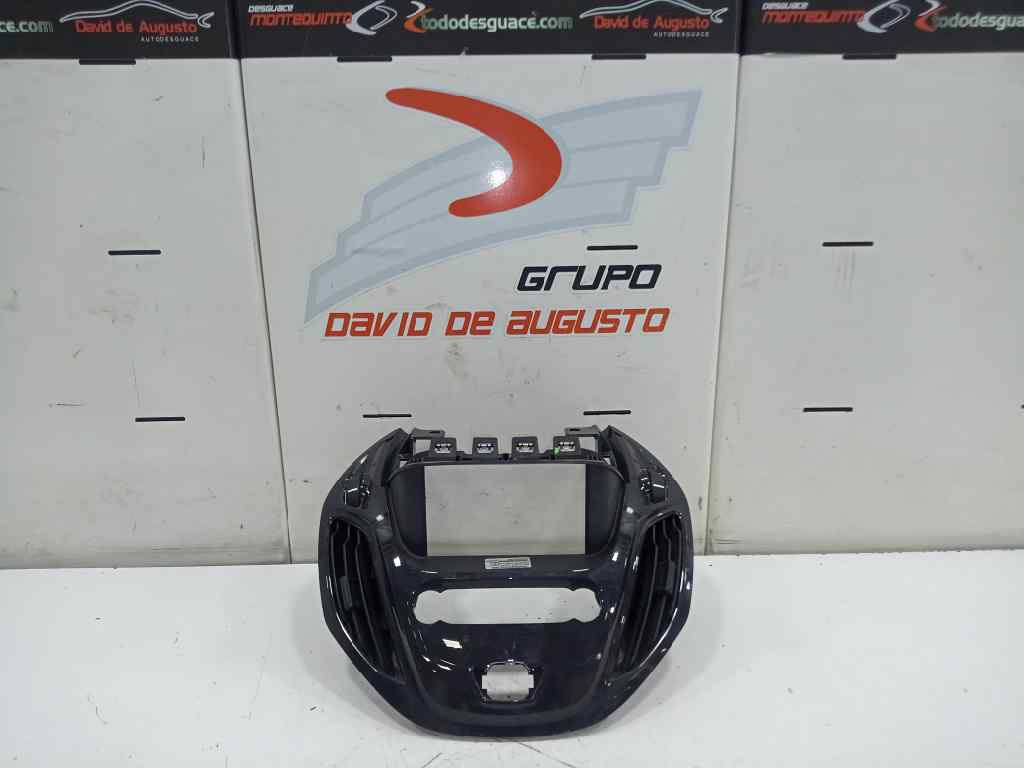 GUARNECIDO CONSOLA CENTRAL