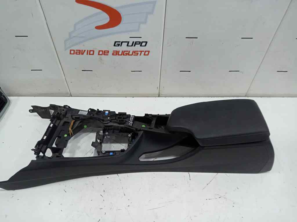 GUARNECIDO CENTRAL BMW SERIE 3 GRAN TURISMO (F34) 318d   |   03.13 - 12.15