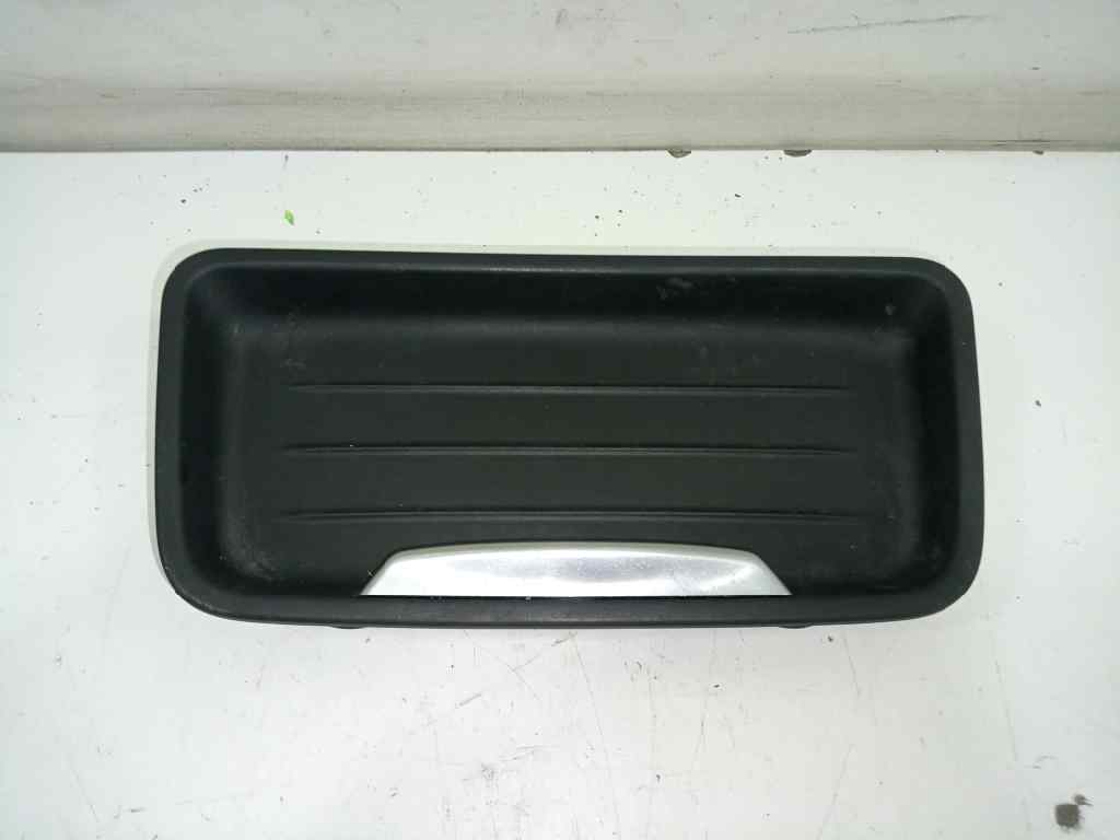 TAPA POSAVASOS BMW SERIE 3 GRAN TURISMO (F34) 318d   |   03.13 - 12.15