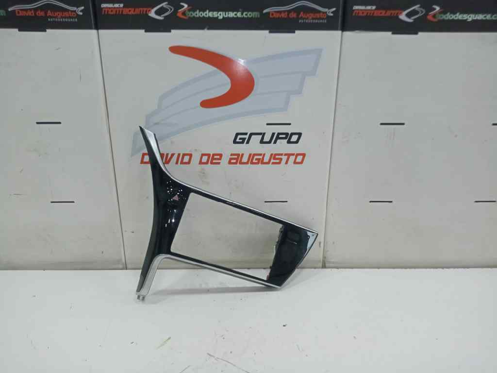 GUARNECIDO CONSOLA CENTRAL TOYOTA AURIS Hybrid Active   |   09.12 - 12.19