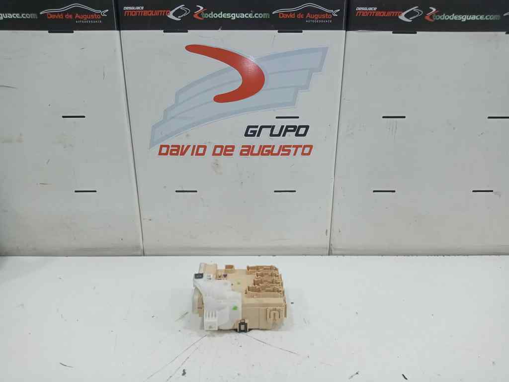 MODULO CONFORT TOYOTA AURIS Hybrid Active   |   09.12 - 12.19