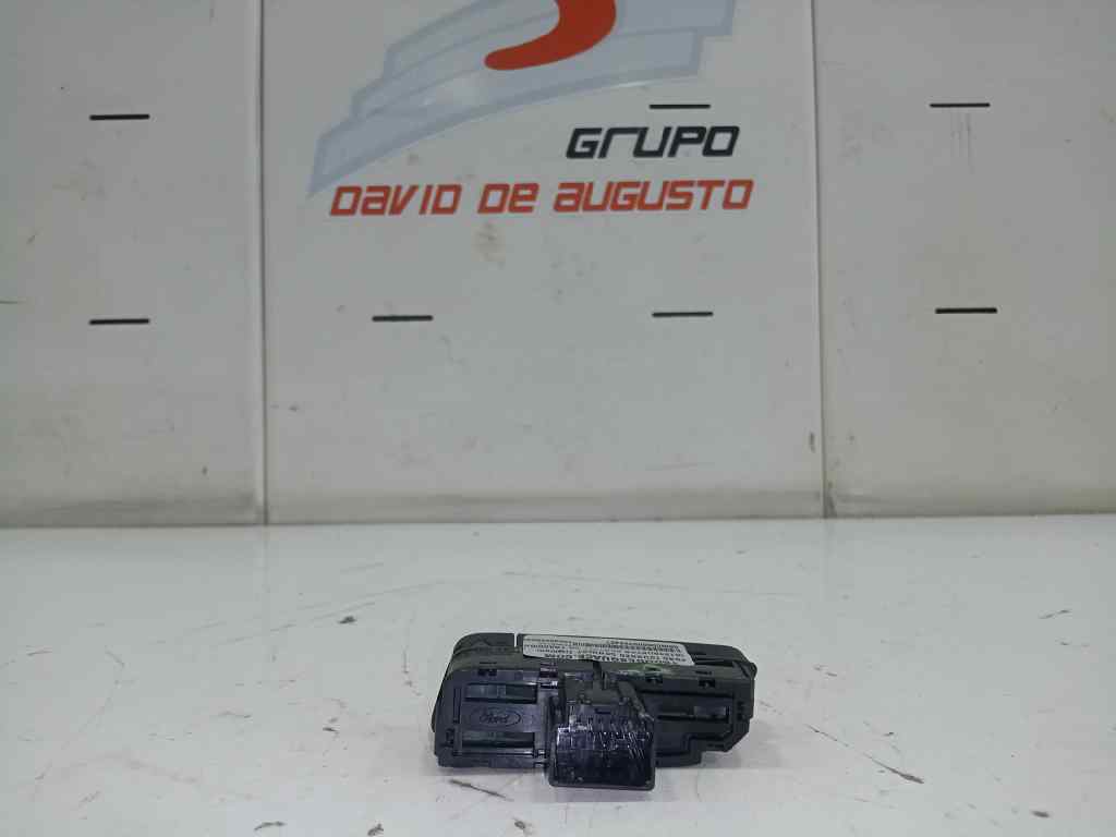 INTERRUPTOR CONTROL DE TRACCION foto 3