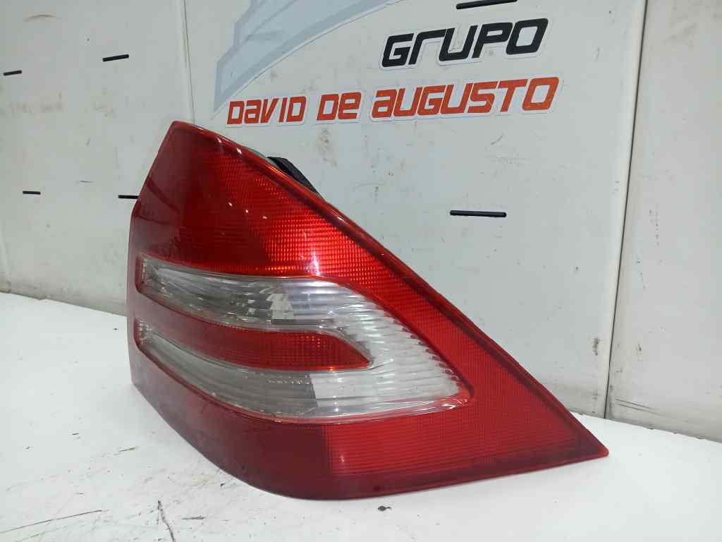 PILOTO TRASERO DERECHO foto 3