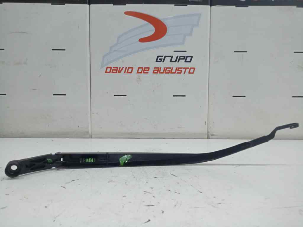 BRAZO LIMPIA DELANTERO DERECHO foto 3
