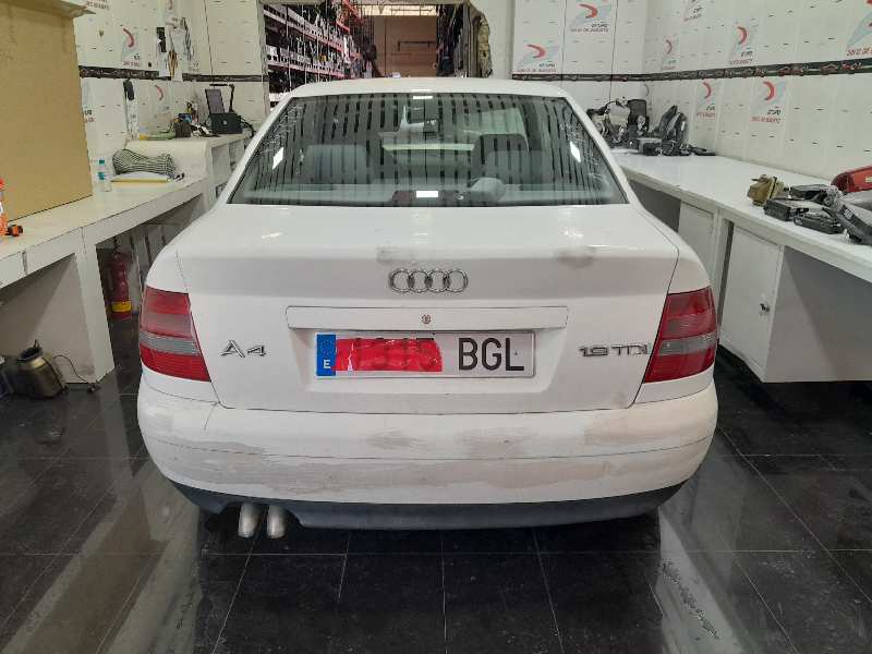 AUDI A4 BERLINA (B5) 1.9 TDI   |   02.99 - 12.00 foto 8
