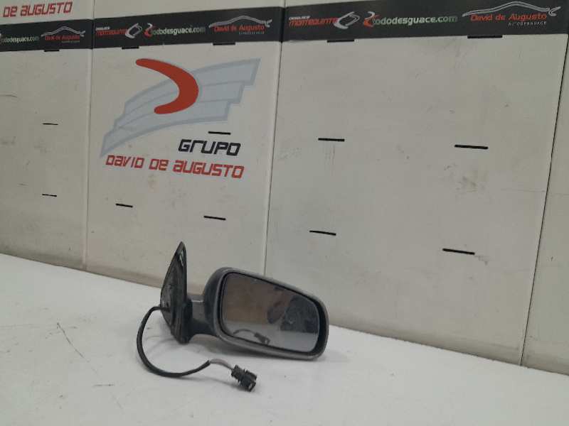 RETROVISOR DERECHO ELECTRICO