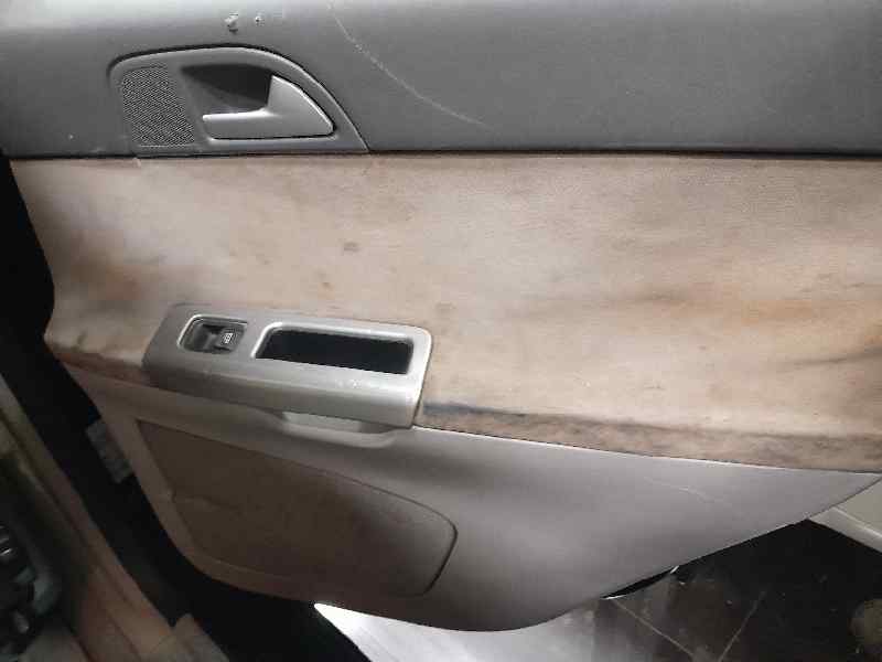 VOLVO V50 FAMILIAR (2004-2012) 2.0 D Kinetic