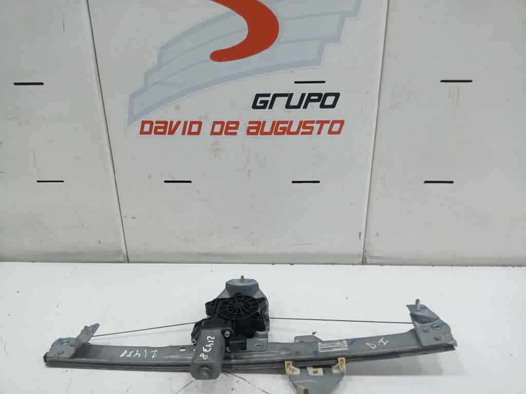 ELEVALUNAS DELANTERO IZQUIERDO