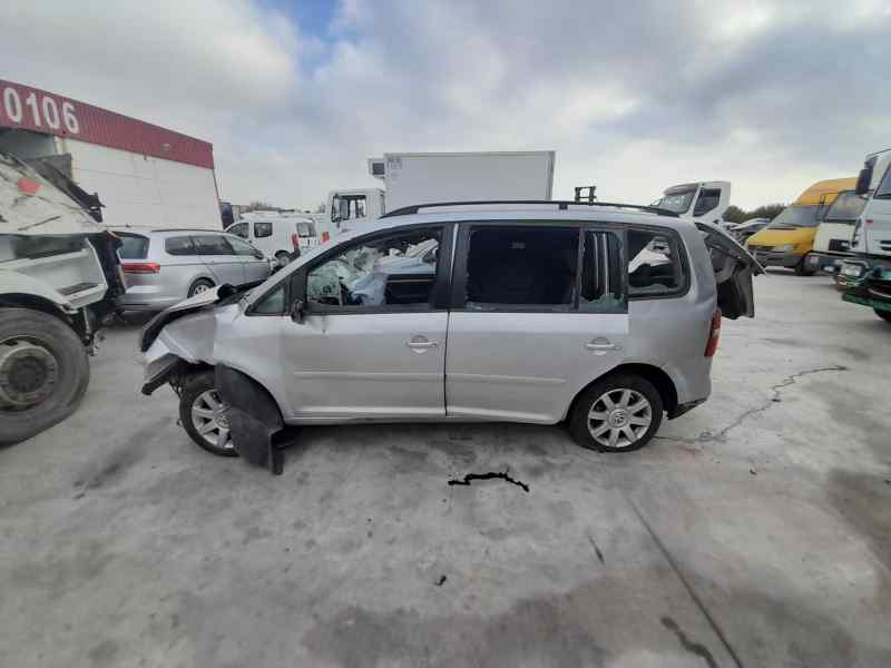 VOLKSWAGEN TOURAN (1T1) Trendline   |   07.03 - 12.04 foto 8