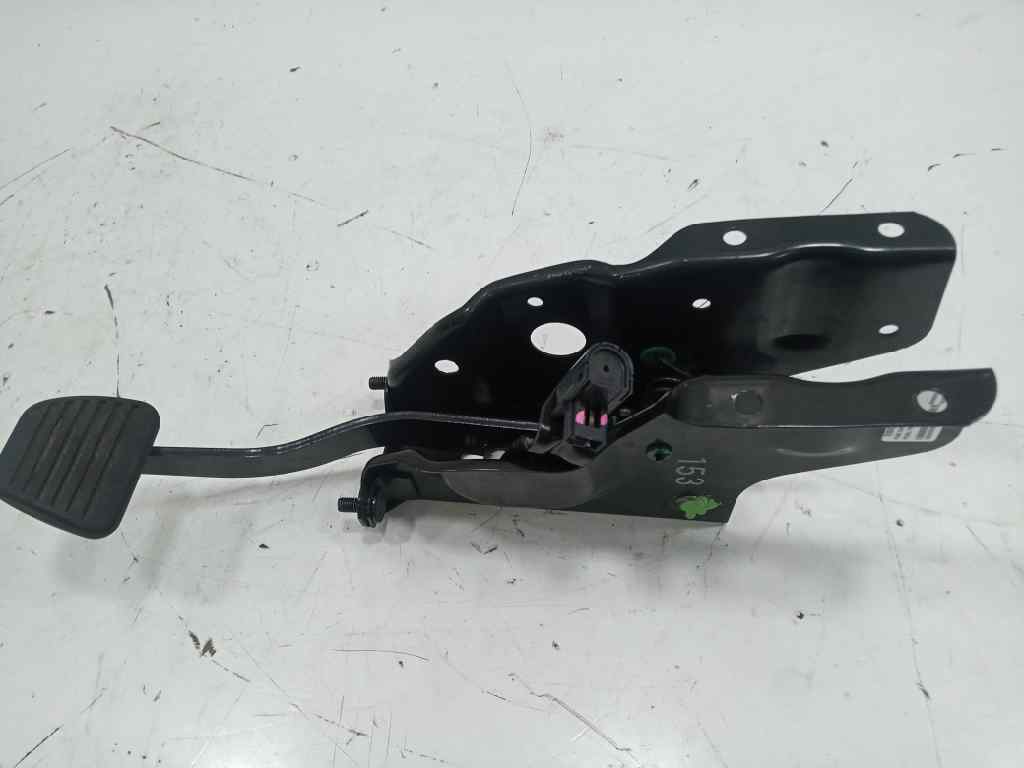 PEDAL EMBRAGUE foto 2