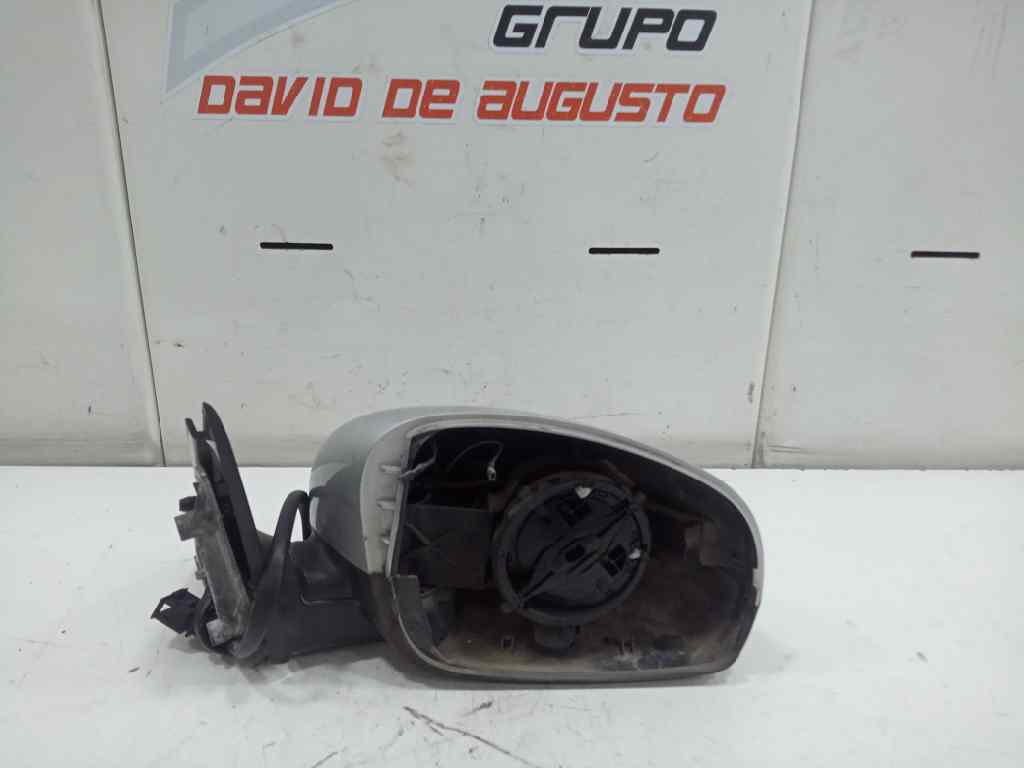 RETROVISOR DERECHO