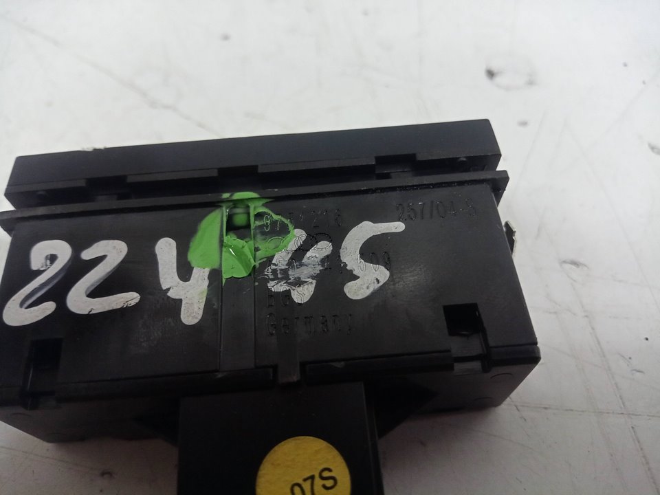 INTERRUPTOR WARNING AUDI A6 BERLINA (4F2) 3.0 V6 24V TDI