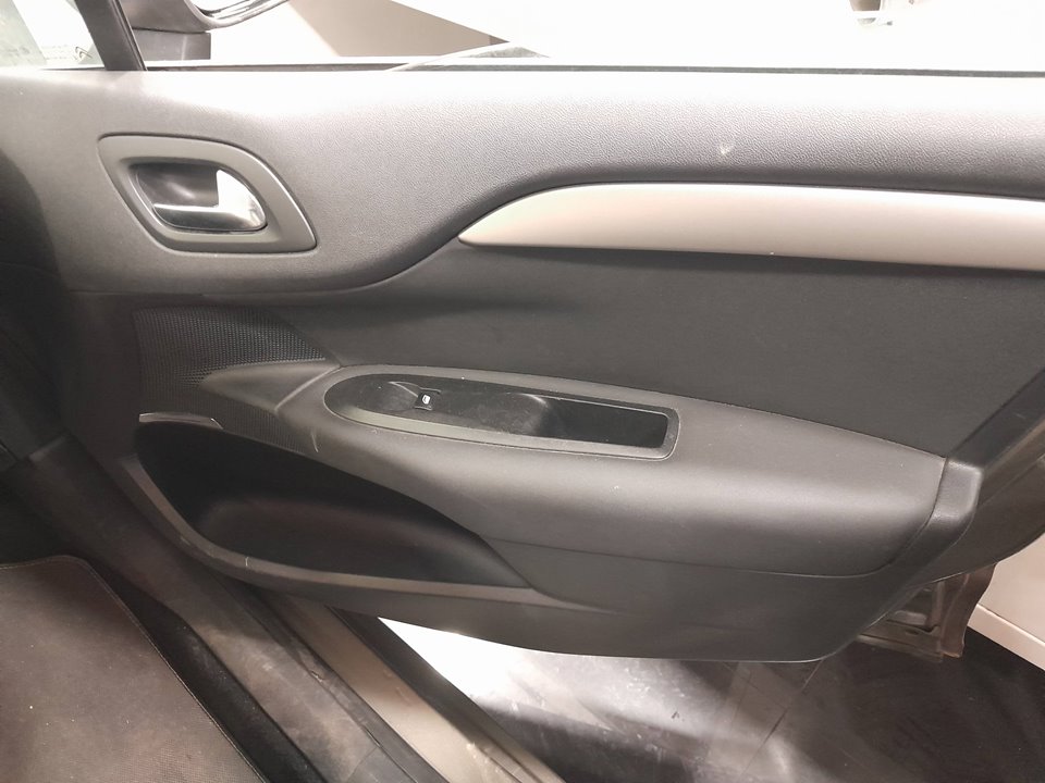 CITROEN C4 LIM. Collection   |   12.11 - 12.14