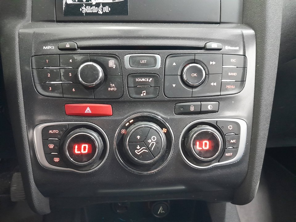 CITROEN C4 LIM. Collection   |   12.11 - 12.14