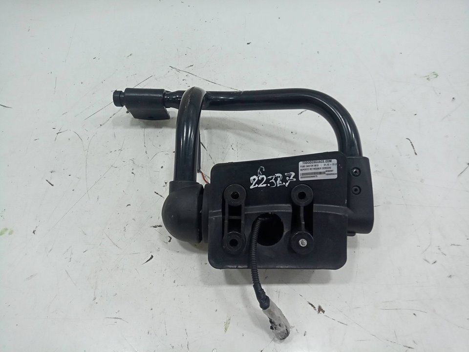 SOPORTE RETROVISOR IZQUIERDO FUSO CANTER 3S13
