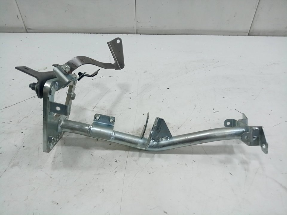 SOPORTE FUSO CANTER 3S13
