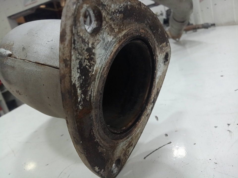 TUBO DE CATALIZADOR FUSO CANTER 3S13