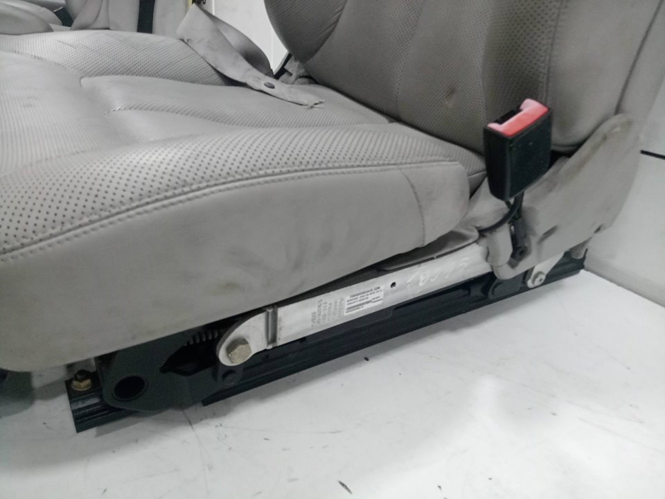 CONJUNTO ASIENTOS MERCEDES-BENZ BM SERIE 215 CL-COUPE *   |   0.99 - 0.06