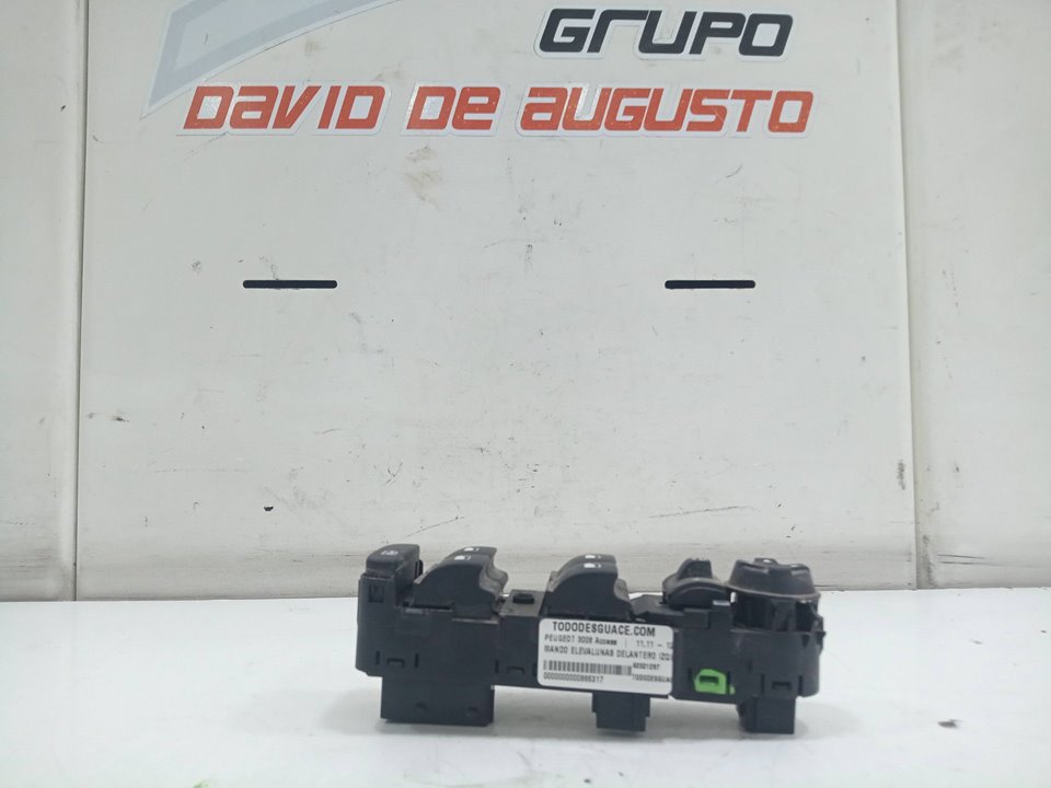 MANDO ELEVALUNAS DELANTERO IZQUIERDO