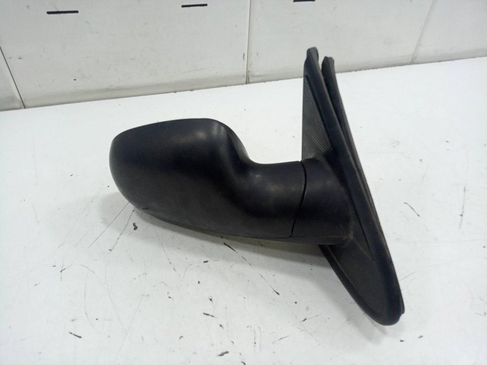 RETROVISOR DERECHO foto 2