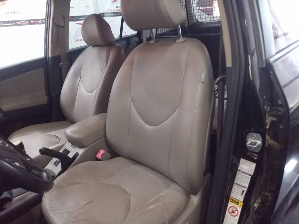 TOYOTA RAV 4 (A3) Executive   |   0.05 - ...