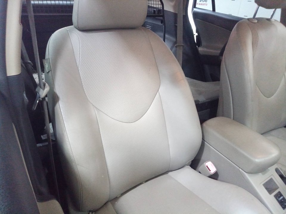 TOYOTA RAV 4 (A3) Executive   |   0.05 - ...