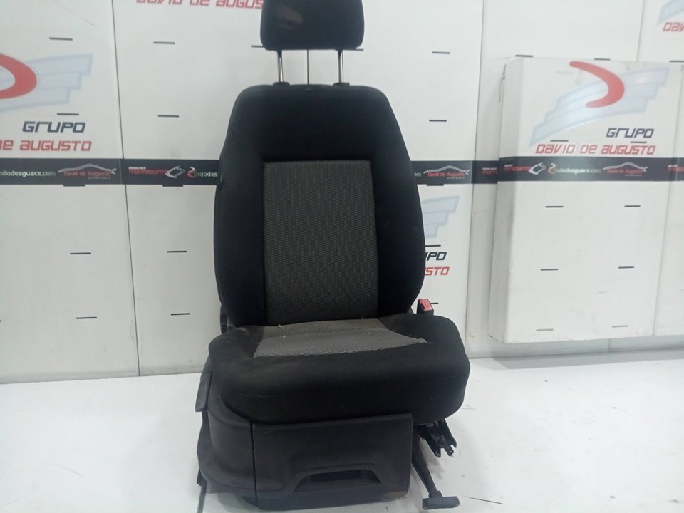 CONJUNTO ASIENTOS VOLKSWAGEN POLO (6R1) Advance   |   06.09 - 12.12