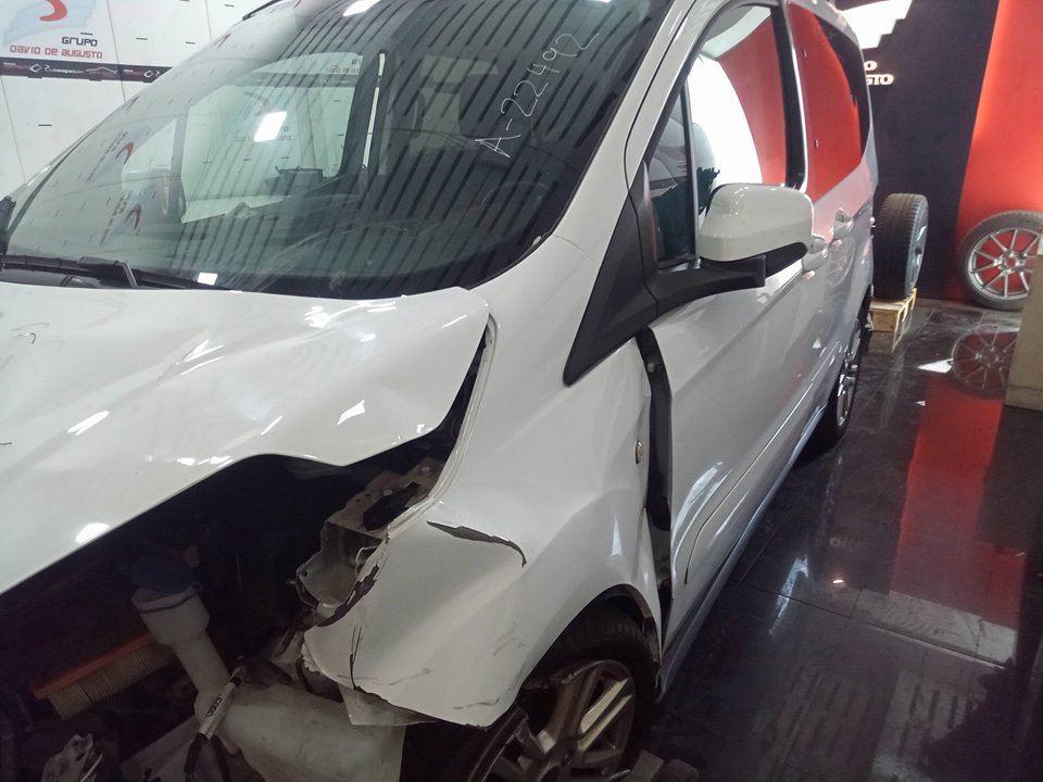 FORD TOURNEO COURIER (C4A) Ambiente   |   11.13 - 12.18 foto 2