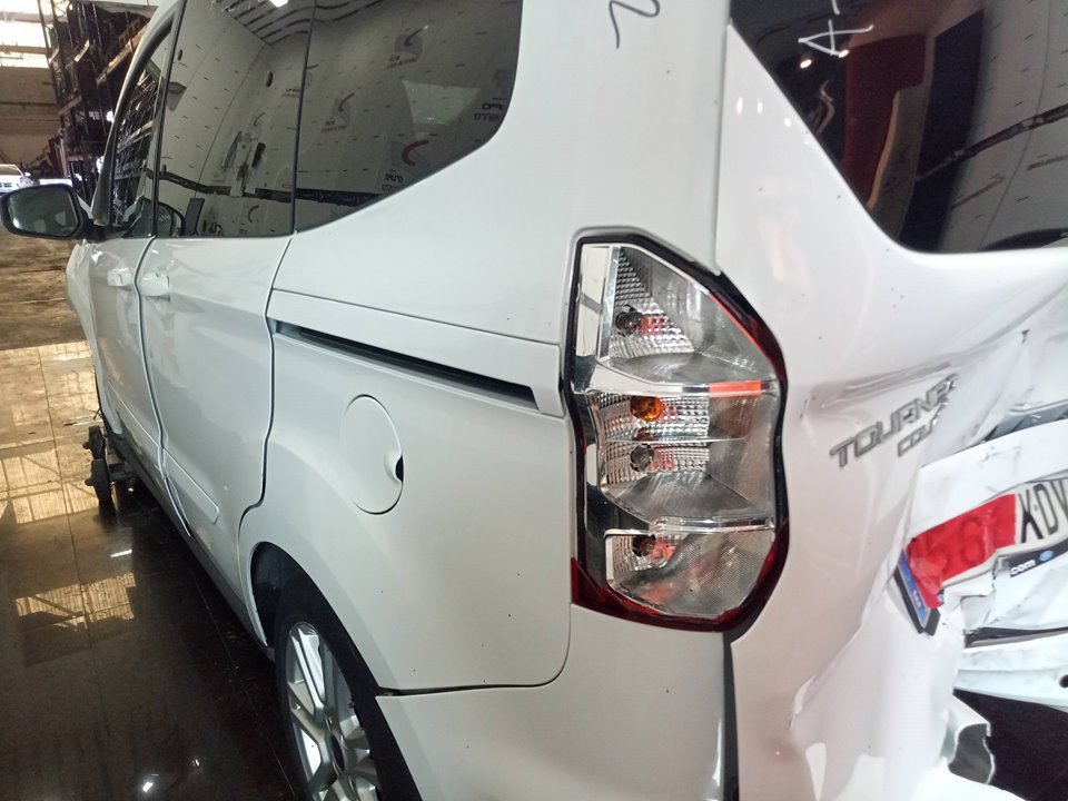 FORD TOURNEO COURIER (C4A) Ambiente   |   11.13 - 12.18 foto 6