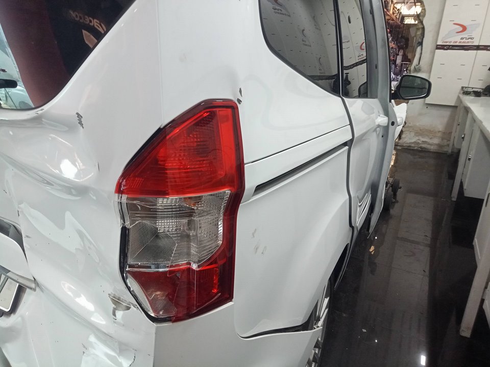 FORD TOURNEO COURIER (C4A) Ambiente   |   11.13 - 12.18 foto 7