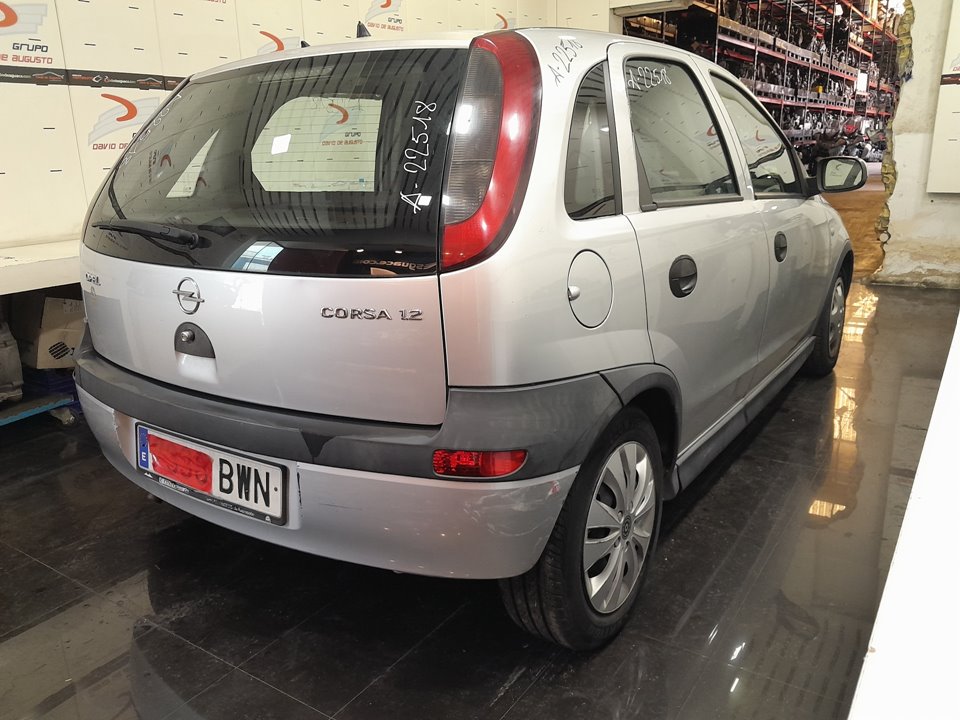 OPEL CORSA C Club   |   08.00 - 12.03 foto 10