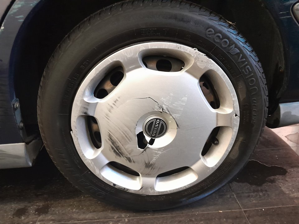 VOLVO S40 BERLINA (1995-2005) 1.9 D foto 9