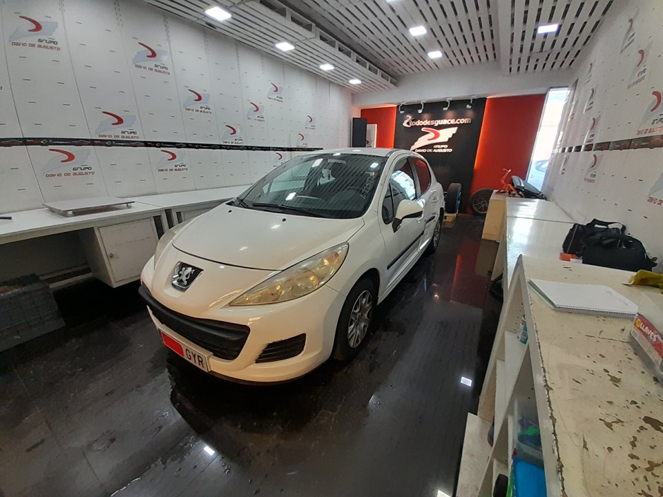 PEUGEOT 207 Confort   |   08.09 - 12.11 foto 3