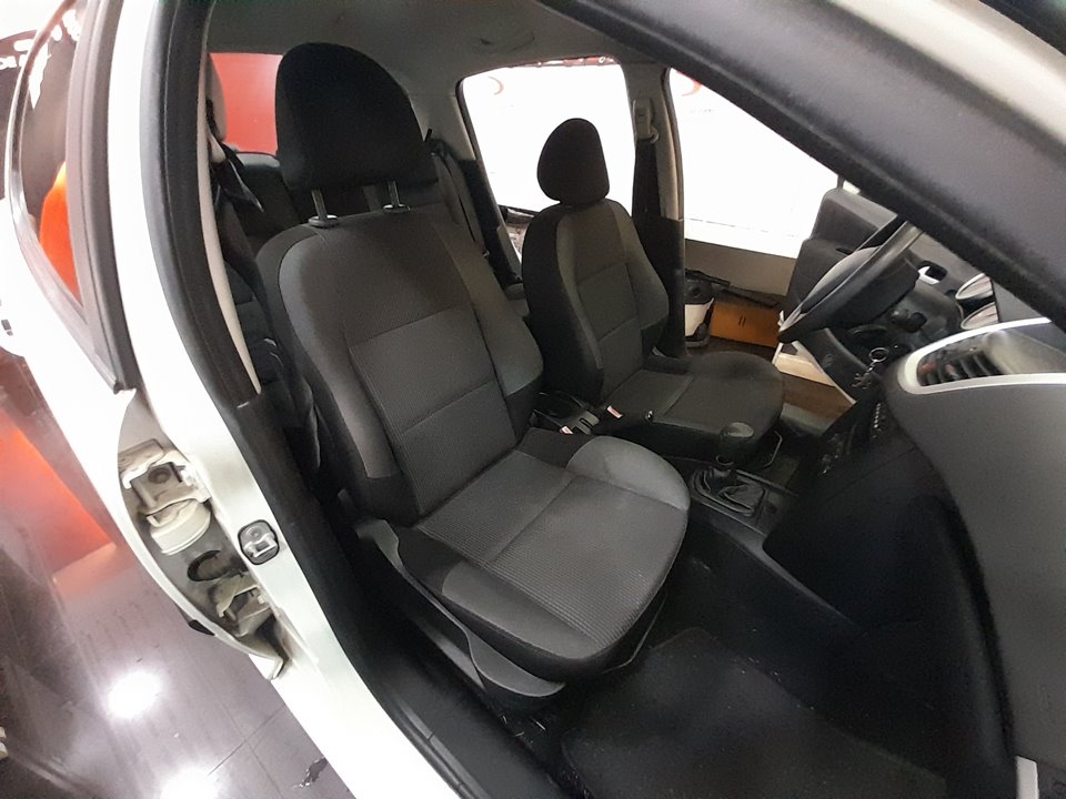 PEUGEOT 207 Confort   |   08.09 - 12.11