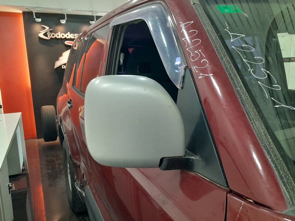 MITSUBISHI MONTERO (V60/V70) 3.2 DI-D GLX Hunter (5-ptas.)   |   10.01 - ...