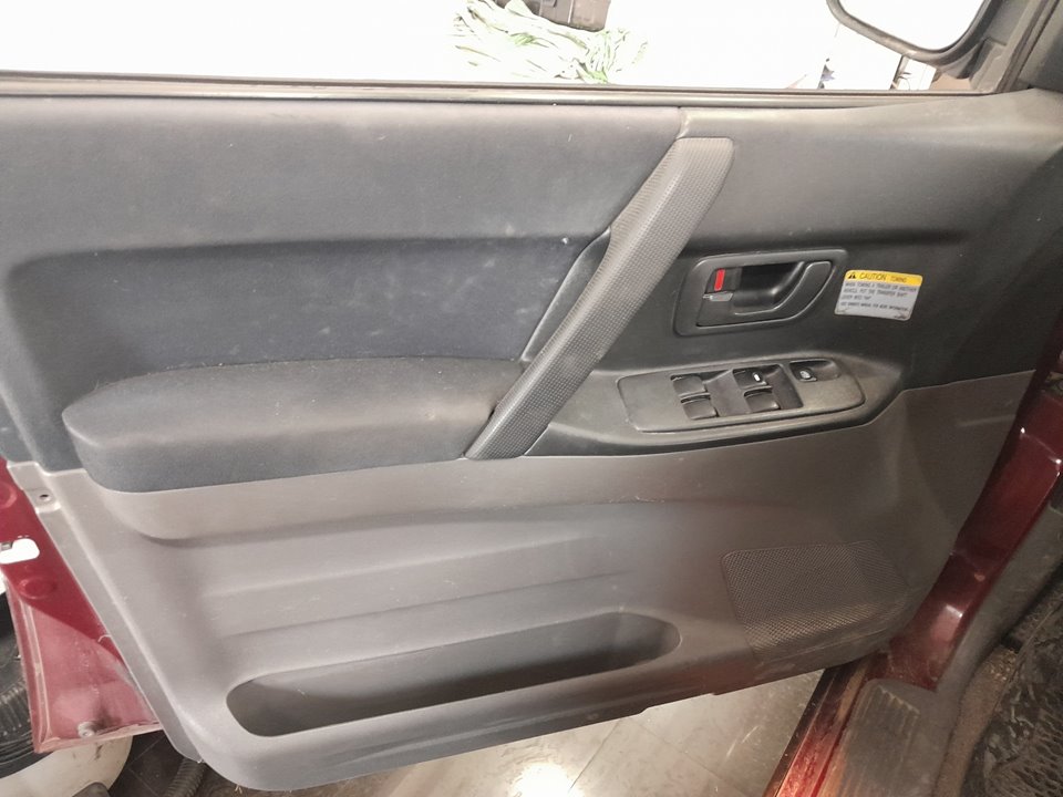 MITSUBISHI MONTERO (V60/V70) 3.2 DI-D GLX Hunter (5-ptas.)   |   10.01 - ...