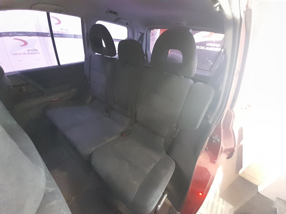 MITSUBISHI MONTERO (V60/V70) 3.2 DI-D GLX Hunter (5-ptas.)   |   10.01 - ...