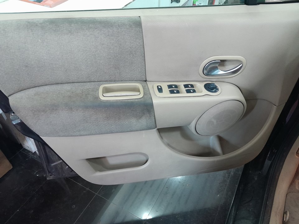RENAULT MODUS Confort Dynamique   |   08.04 - 12.06