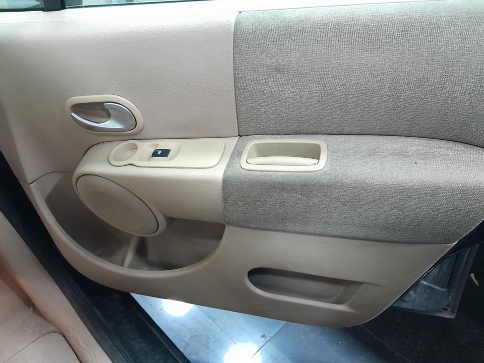 RENAULT MODUS Confort Dynamique   |   08.04 - 12.06