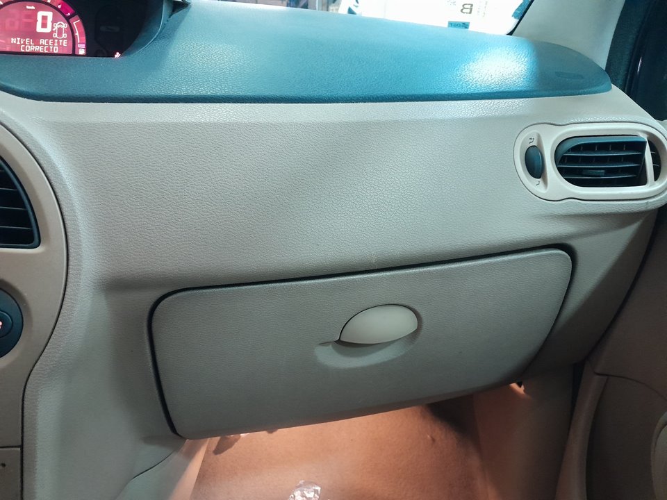 RENAULT MODUS Confort Dynamique   |   08.04 - 12.06